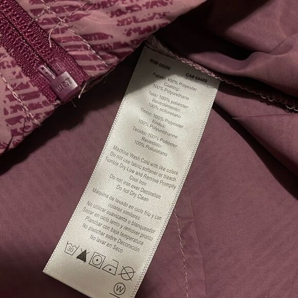 NWT- Asics- L- Packable Jacket - Picture 5 of 9
